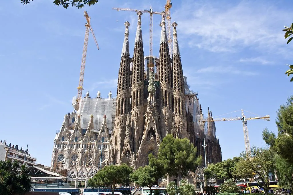 Cute Apartment In Sants Station With Hbo & Alexa & Ac Barcelona 0*,