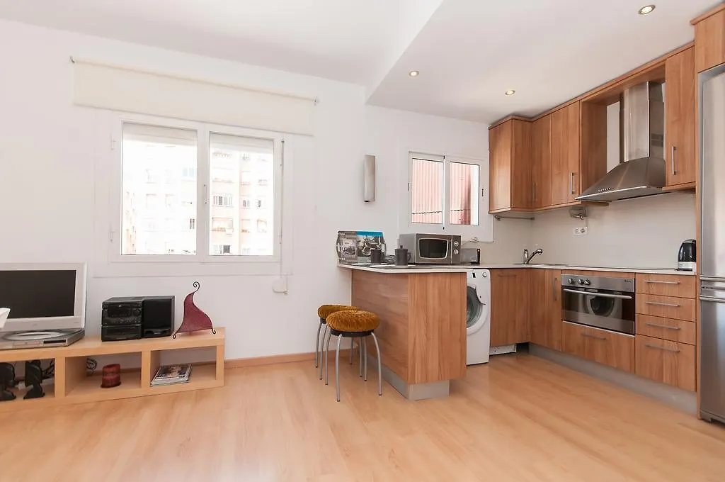 Cute Apartment In Sants Station With Hbo & Alexa & Ac Barcelona España