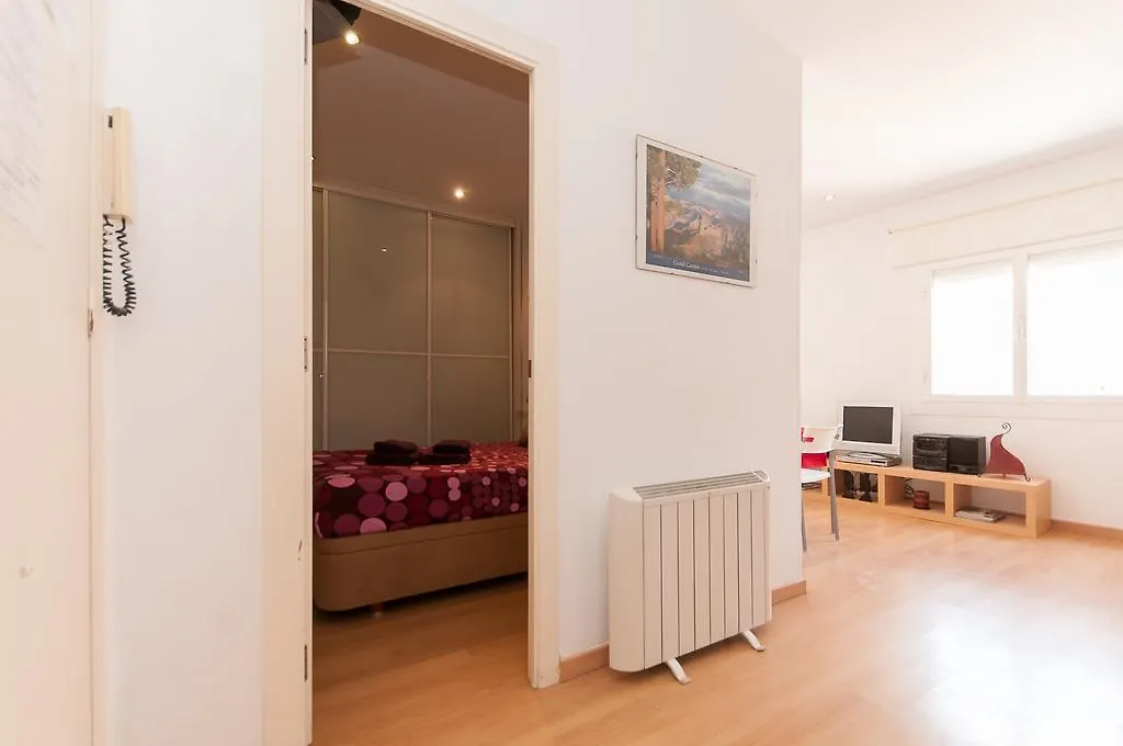 Cute Apartment In Sants Station With Hbo & Alexa & Ac Barcelona