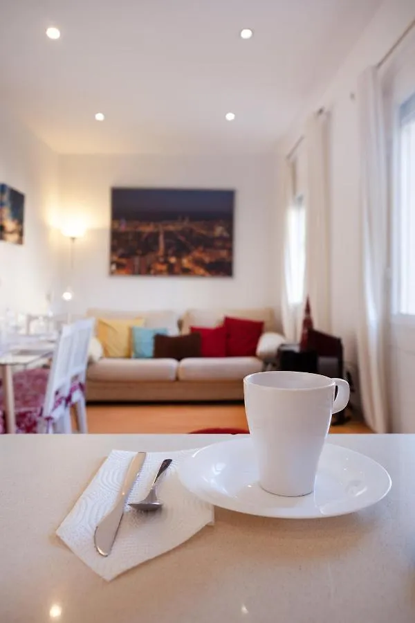 Cute Apartment In Sants Station With Hbo & Alexa & Ac Barcelona 0*,